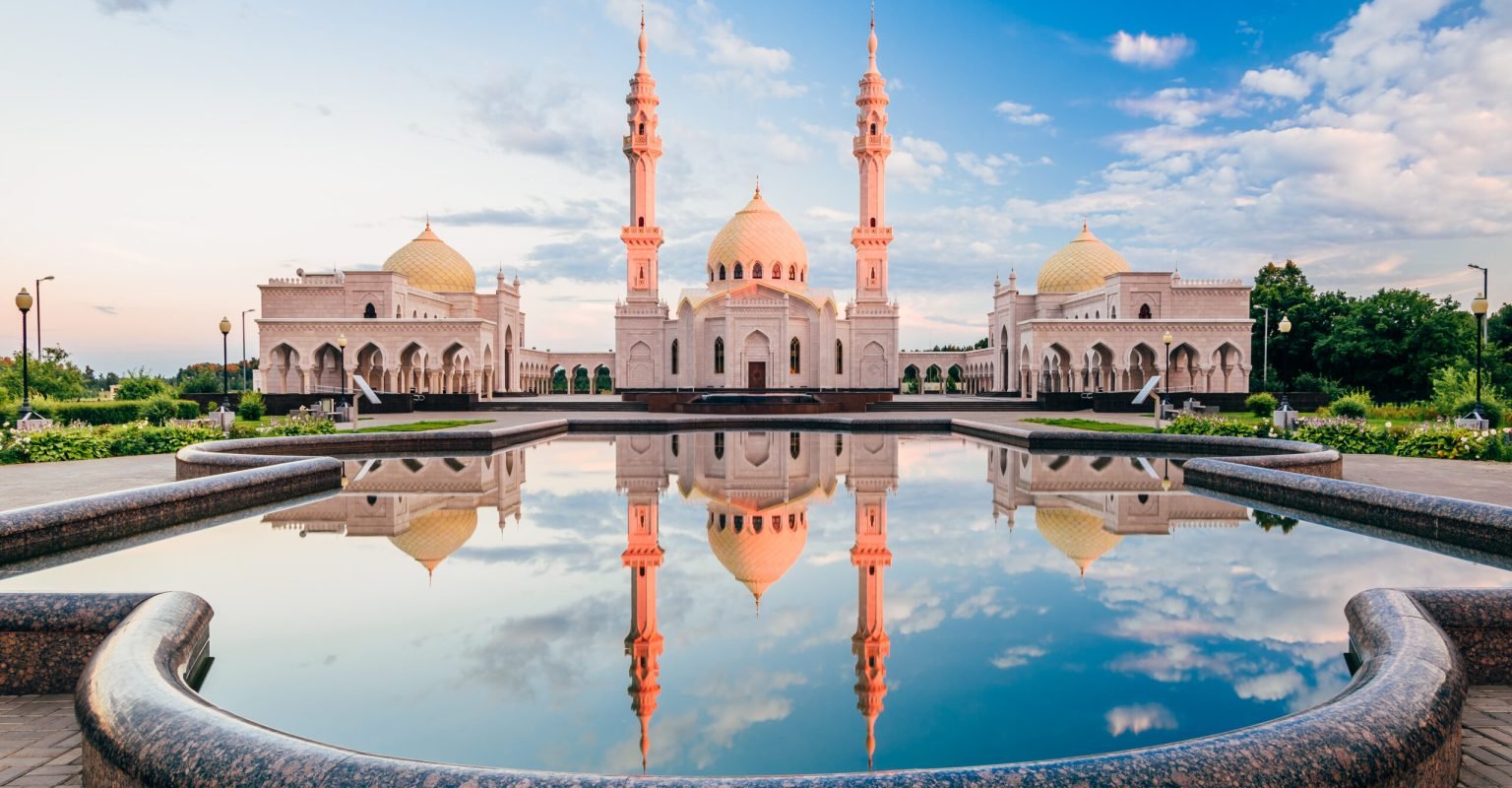 Beautiful White Mosque with Reflection on Water Middle East, Mosque